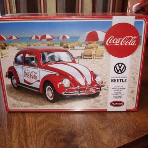 Coca-Cola Volkswagen Beetle 1:24 Scale Model Kit
